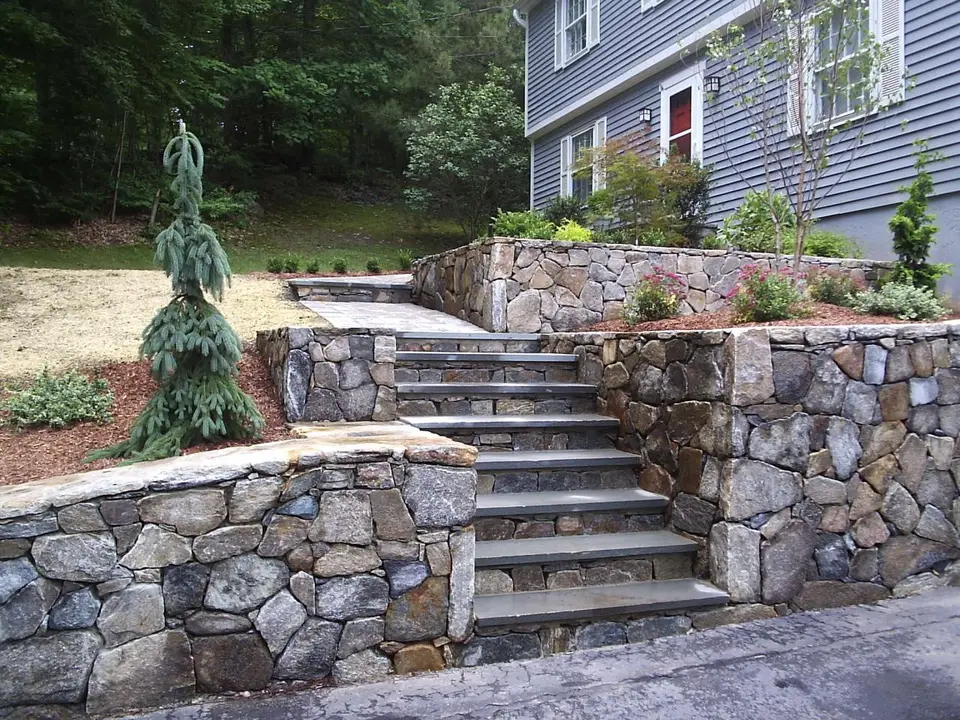 Stone Walk and Walls, project by J&M Landscape Design