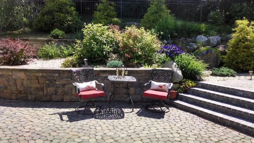 Patio and Garden, project by J&M Landscape Design